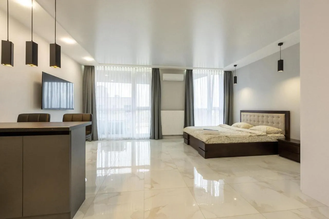 Vip Apartment Near Center 리비프