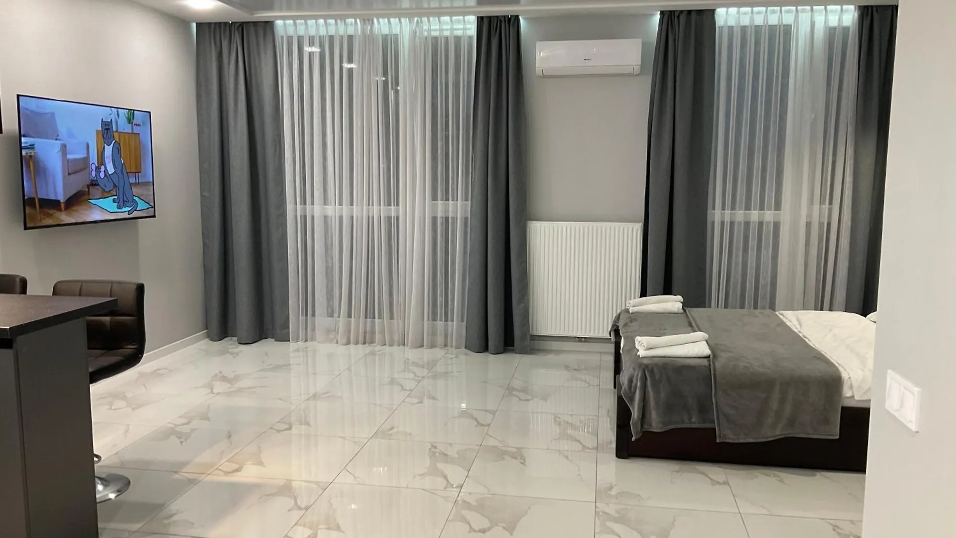 Vip Apartment Near Center 리비프